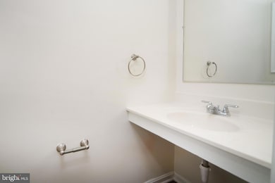 1444 Vineyard Ct, Crofton, MD 21114 - photo 3