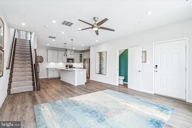 9454 James MacGowan Ln unit 447, Owings Mills, MD 21117 - photo 5