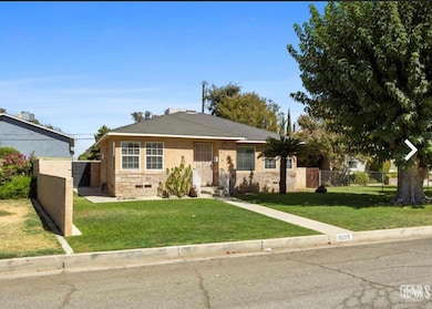 3028 Spruce St, Bakersfield, CA 93301 - photo 5