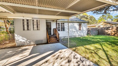 6713 Finch St, Houston, TX 77028 - photo 2