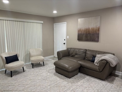 9388 Bay Colony Dr unit 1S, Des Plaines, IL 60016 - photo 2