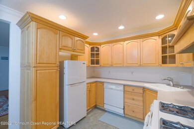 Kitchen pic 1