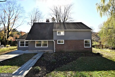 8718 Patton Rd, Glenside, PA 19038 - photo 3