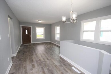 3842 8th St, Des Moines, IA 50313 - photo 6