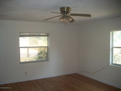 4615 Solandra Cir E, Jacksonville, FL 32210 - photo 2