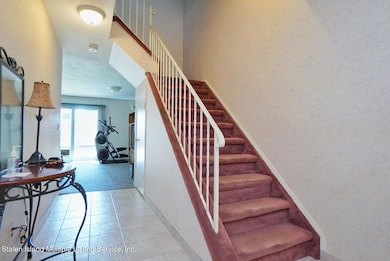 70 Redwood Loop, Staten Island, NY 10309 - photo 4