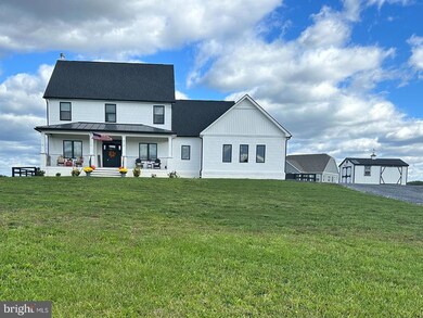 810 Huttle Rd, Middletown, VA 22645 - photo 4