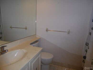 1001 Maplecrest Rd, Edison, NJ 08820 - photo 7