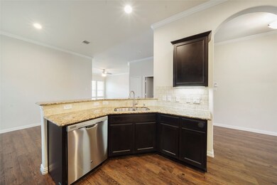 31707 Dover Oaks Ln, Spring, TX 77386 - photo 7