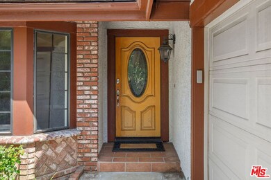 13031 Magnolia Blvd, Sherman Oaks, CA 91423 - photo 2