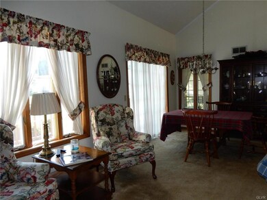 107 Duck Hollow Cir, Stroudsburg, PA 18360 - photo 7