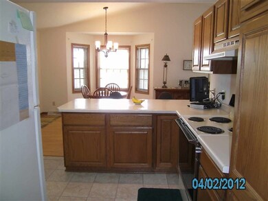 435 Karl Ave, Belleville, WI 53508 - photo 3