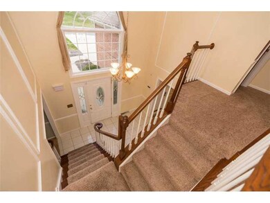 Entry/Foyer.