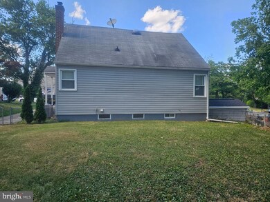 2819 Manoff Rd, Halethorpe, MD 21227 - photo 4