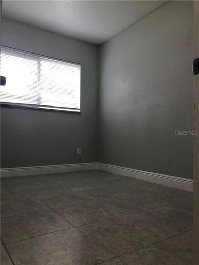 7508 Melaleuca Ln, Tampa, FL 33619 - photo 6