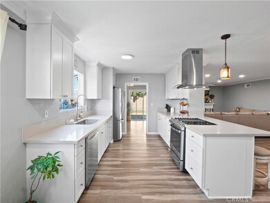 896 Moffatt Cir, Simi Valley, CA 93065 - photo 5