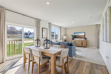 172 Shelton Place Dr, Evans City, PA 16033 - photo 4