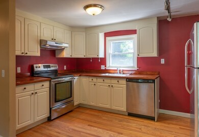 29 Longview Dr, Florence, MA 01062 - photo 6