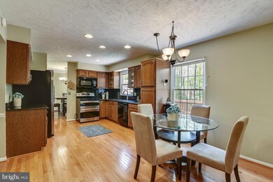 4688 Abbott Ct, Woodbridge, VA 22193 - photo 6