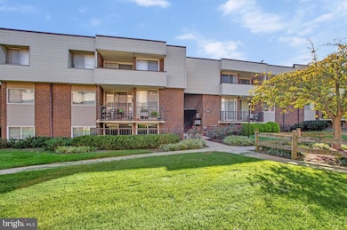 10216 Prince Place unit 9-204, Upper Marlboro, MD 20774 - photo 3