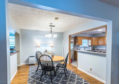 4932 Jammes Rd, Jacksonville, FL 32210 - photo 7