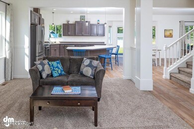 05-Living Room_DMD_4445
