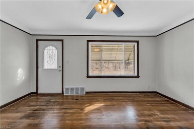 20101 Maple Heights Blvd, Maple Heights, OH 44137 - photo 3