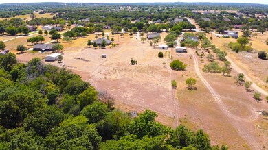 511 Highland Rd, Springtown, TX 76082 - photo 6