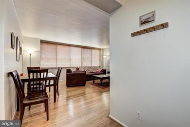 Park Princess/Logan Park unit 813, Washington, DC 20005 - photo 5