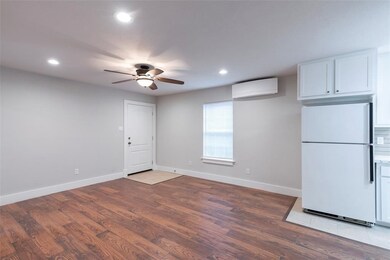 640 Columbia St unit 1/2A, Houston, TX 77007 - photo 3