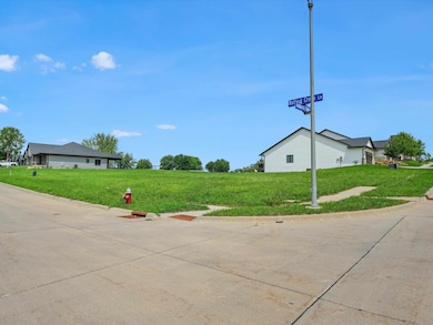 Lot 25 Rolling Creek Ln, Dubuque, IA 52003 - photo 3