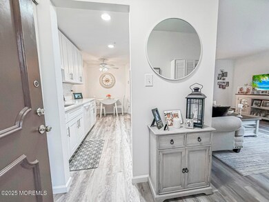 41 Meadow Green Cir unit E, Manalapan, NJ 07726 - photo 3