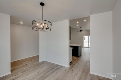 18406 N Fire Ice Ave, Nampa, ID 83687 - photo 4