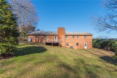 29 Fieldcrest Cir, Asheville, NC 28806 - photo 3