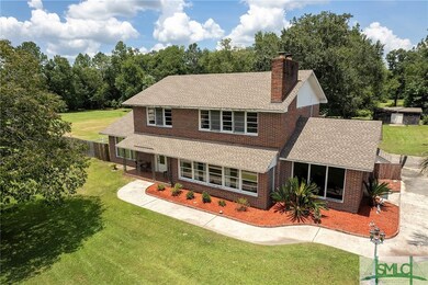Main House, 3309sf, 4 Beds/1 Full Bath/2 1/2 Baths