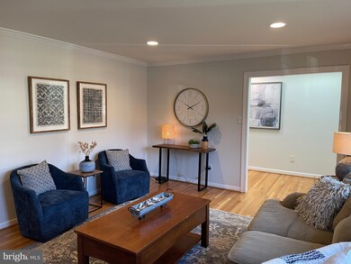 1127 Priscilla Ln, Alexandria, VA 22308 - photo 4