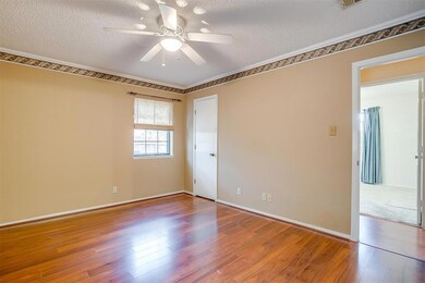 921 Rosebud Dr, Azle, TX 76020 - photo 7