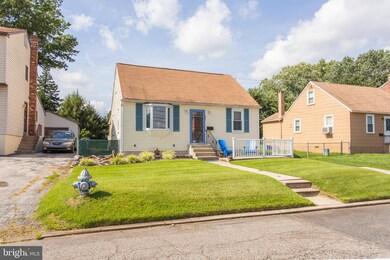 901 Lawnton Terrace, Glenolden, PA 19036 - photo 3