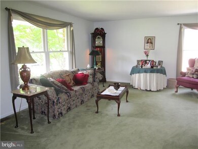 117 Academy Ln, Broomall, PA 19008 - photo 4