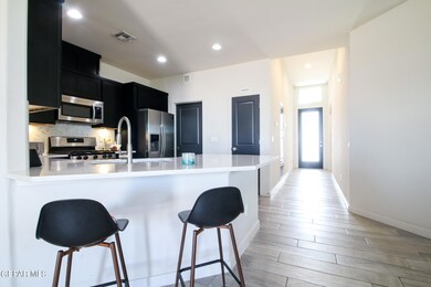 1025 Shields St, Horizon City, TX 79928 - photo 5