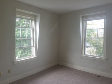 25 Portland Ave unit 8, Dover, NH 03820 - photo 4