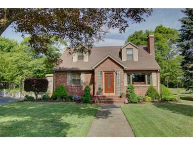 225 Spooner Ave, Warwick, RI 02886 - photo 2