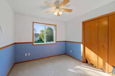 832 S Elm St, Belle Plaine, MN 56011 - photo 2