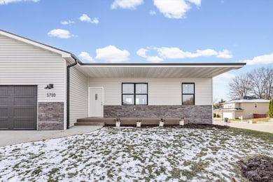 5700 Camden Cir, Columbia, MO 65201 - photo 3