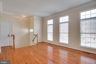 42711 Sandman Terrace, Chantilly, VA 20152 - photo 5