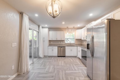 139 Moonstone Ct, Port Orange, FL 32129 - photo 2