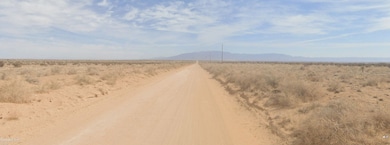 57th Street SW, Rio Rancho, NM 87144 - photo 2