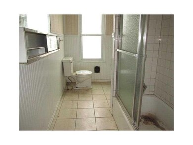Full Bath.