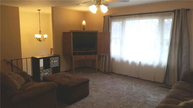 308 E 29th St S, Newton, IA 50208 - photo 4