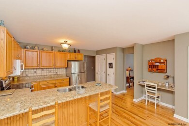 4 Robert Ln, Rensselaer, NY 12144 - photo 7